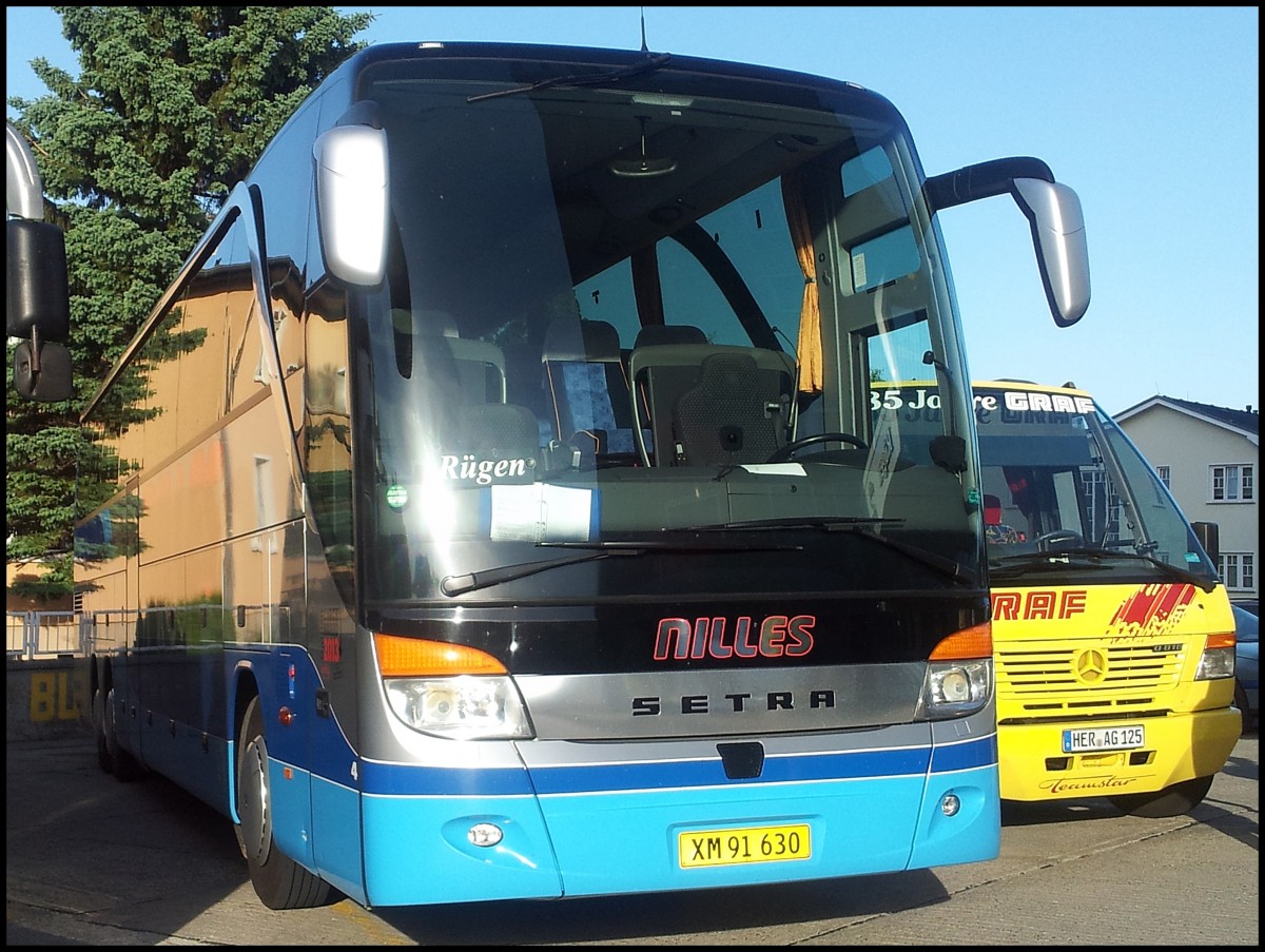 Setra 417 HDH von Nilles aus D�nemark in Sassnitz.