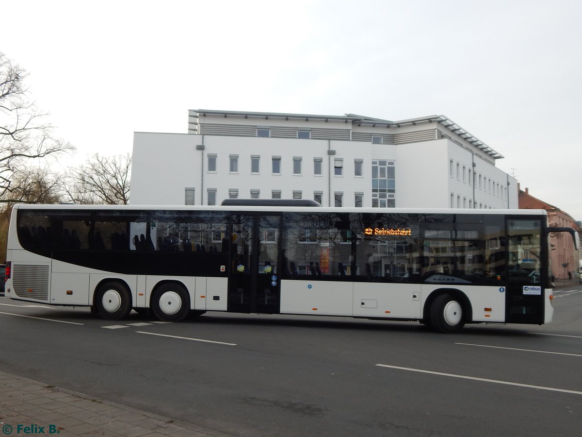 Setra 418 LE Business von Regionalbus Rostock in G�strow.