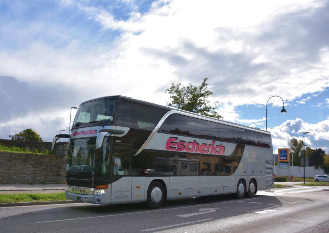 Setra 431 DT von ESCHERICH Reisen aus der BRD 10/2017 in Krems.