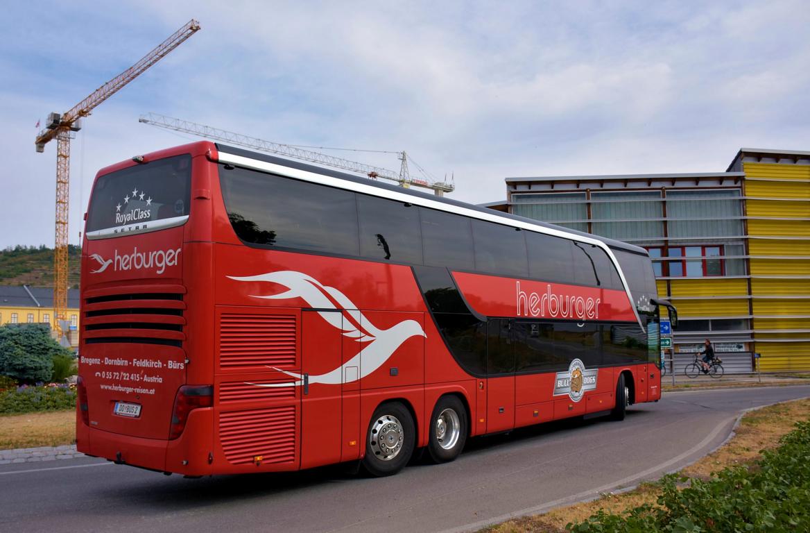 Setra 431 DT von Herburger Reisen aus �sterreich 2017 in Krems.