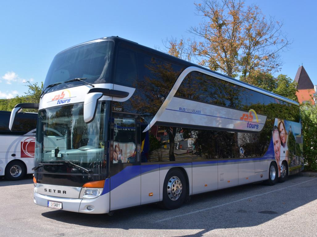 Setra 431 DT von SAB Tours aus Linz/Ober�sterreich 2017 in Krems.