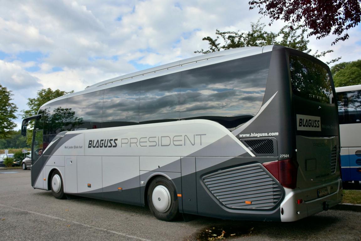 Setra 511 HD von Blaguss Reisen aus Wien 06/2017 in Krems.