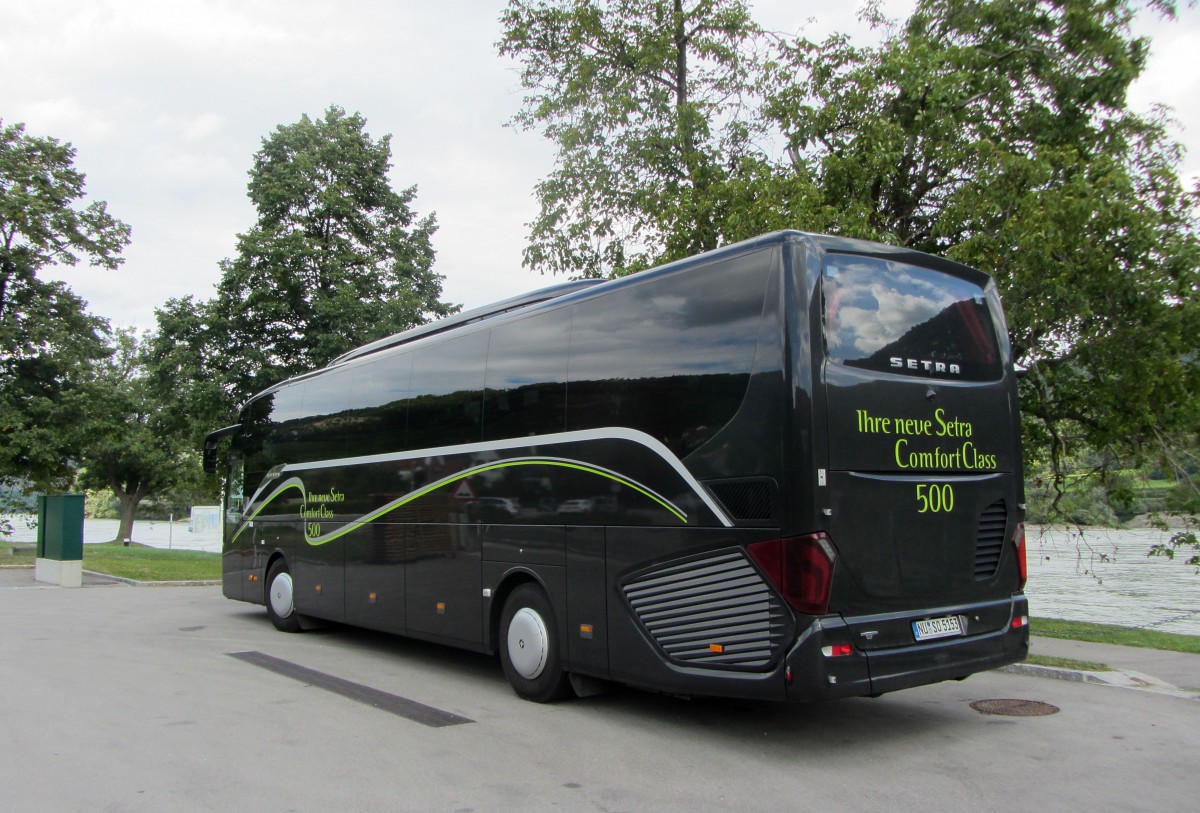 SETRA 515 HD aus der BRD im September 2013 in Weissenkirchen / Niedersterreich gesehen.