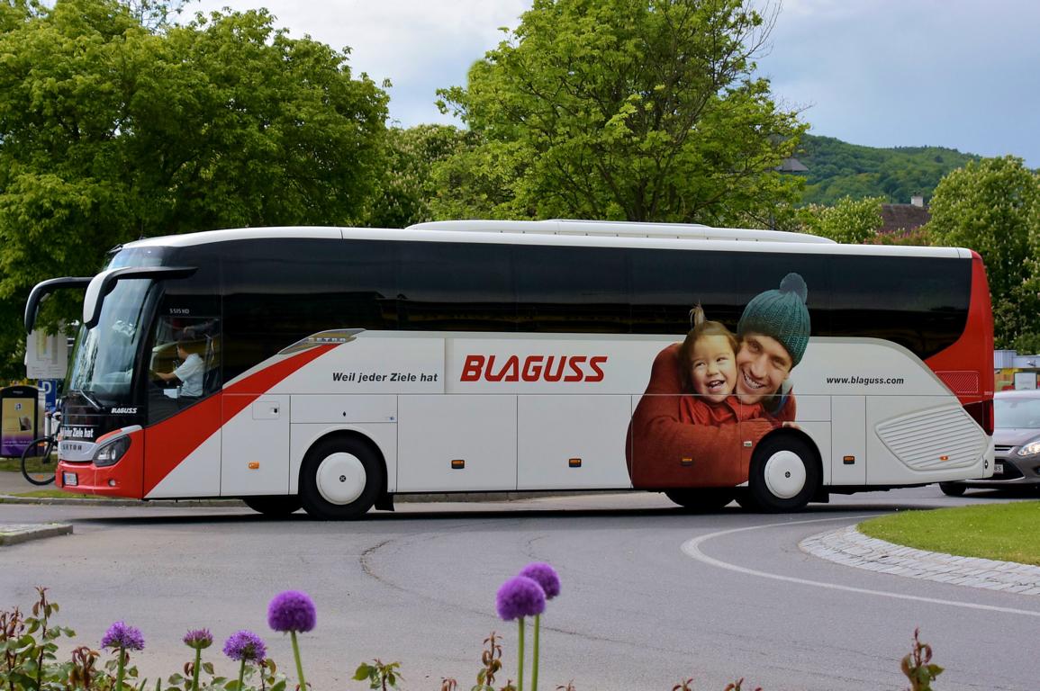 Setra 515 HD von Blaguss Reisen aus �sterreich in Krems.