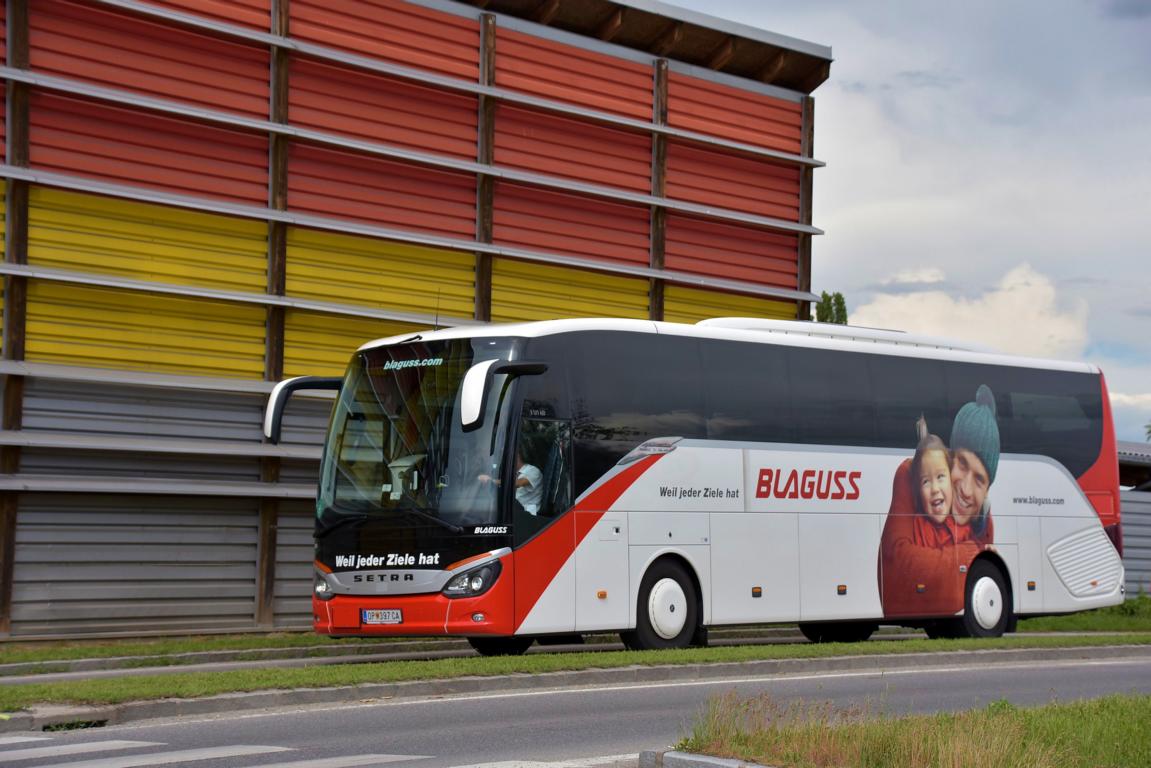 Setra 515 HD von Blaguss Reisen aus �sterreich in Krems.
