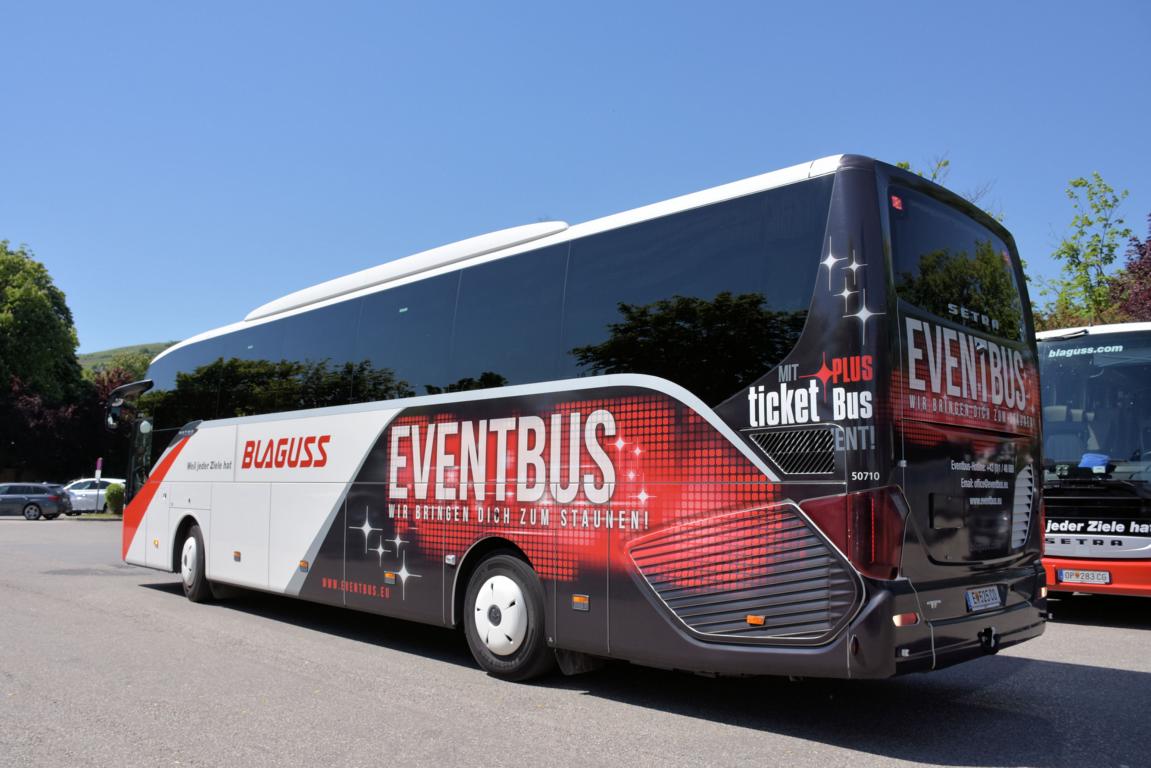 Setra 515 HD von Blaguss Reisen aus �sterreich in Krems.