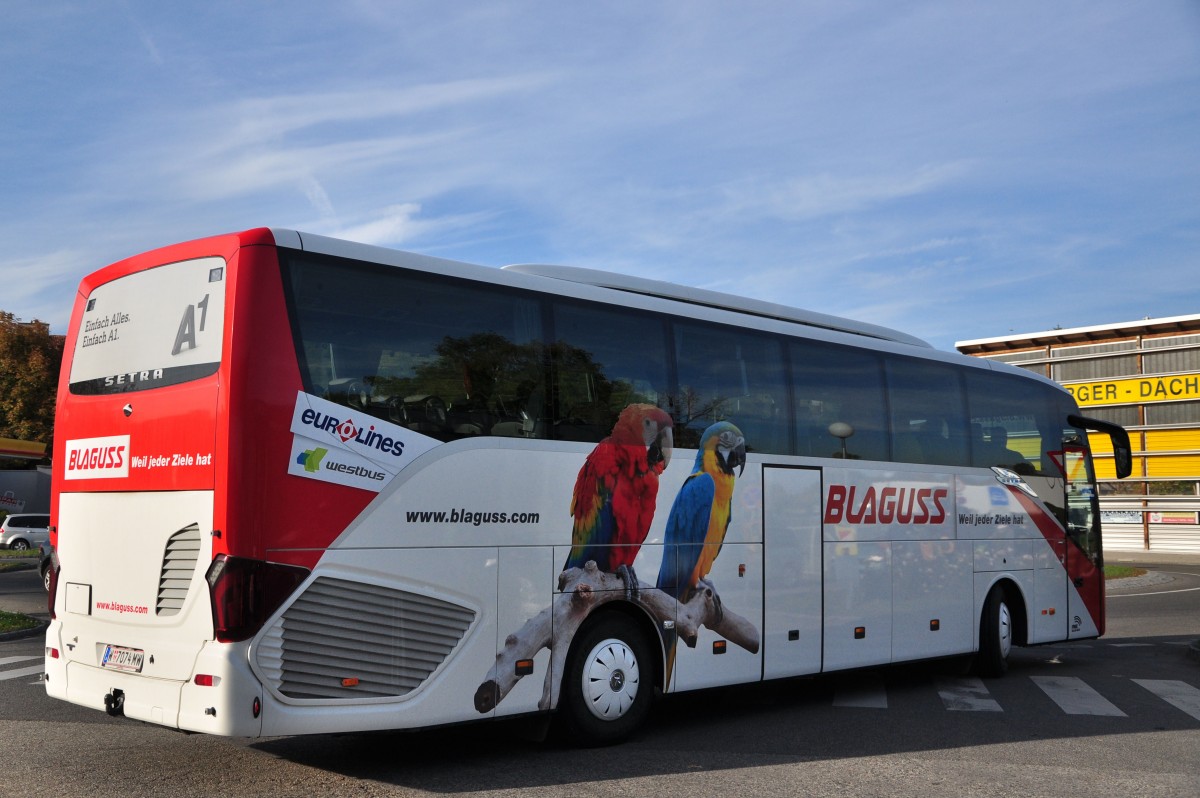 Setra 515 HD von Blaguss Wien im Herbst 2013 in Krems.