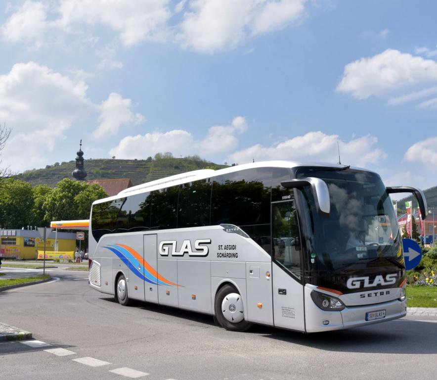 Setra 515 HD von GLAS Reisen aus Ober�sterreich in Krems.