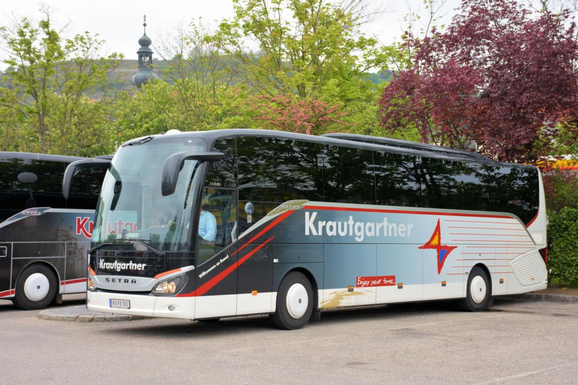 Setra 515 HD von KRAUTGARTNER Reisen aus Ober�sterreich in Krems.