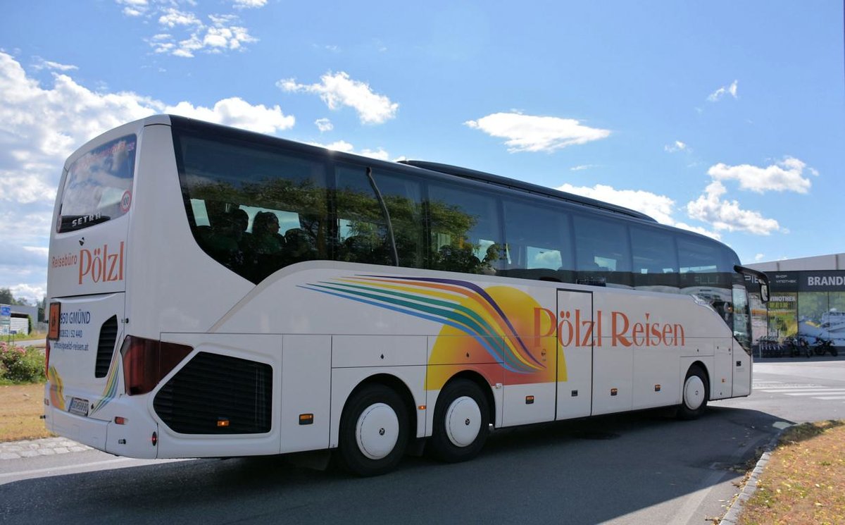 Setra 515 HD von P�lzl Reisen aus �sterreich 06/2017 in Krems.