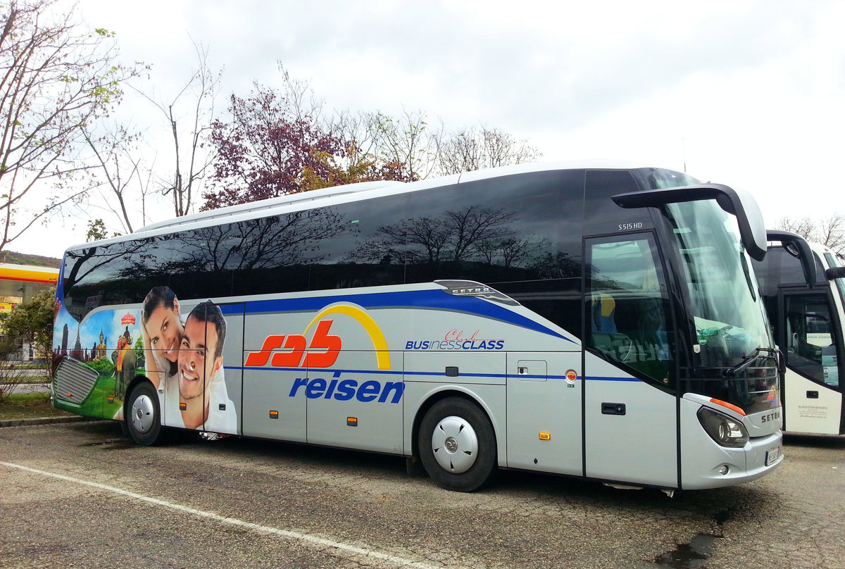 Setra 515 HD von SAB Reisen aus �sterreich in Krems.