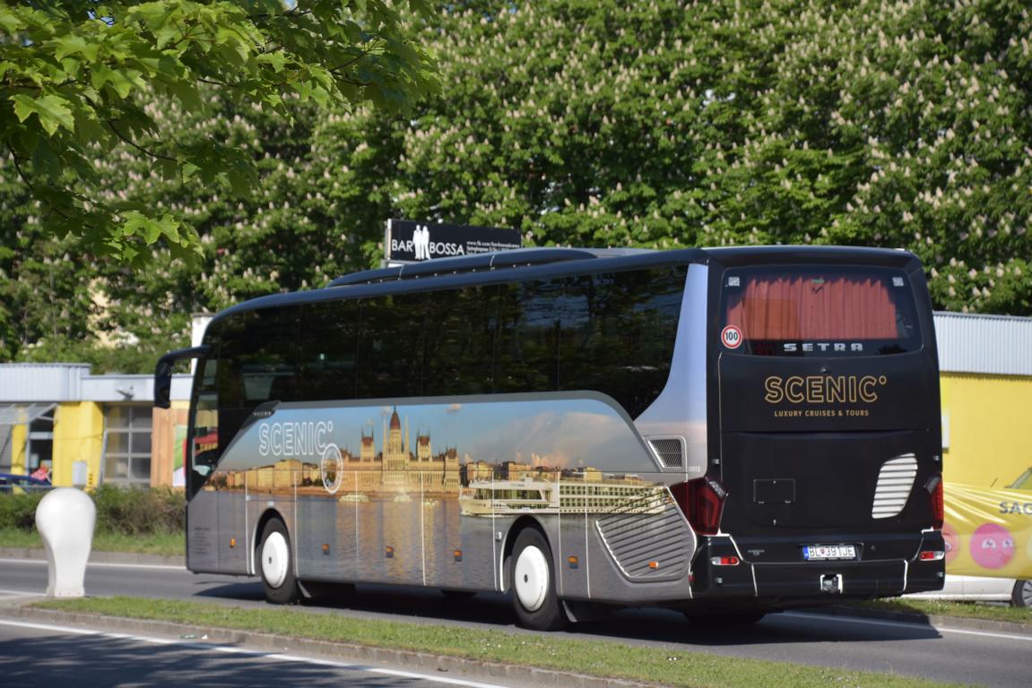 Setra 515 HD von SCENIC (Blaguss) Tours aus der SK in Krems.