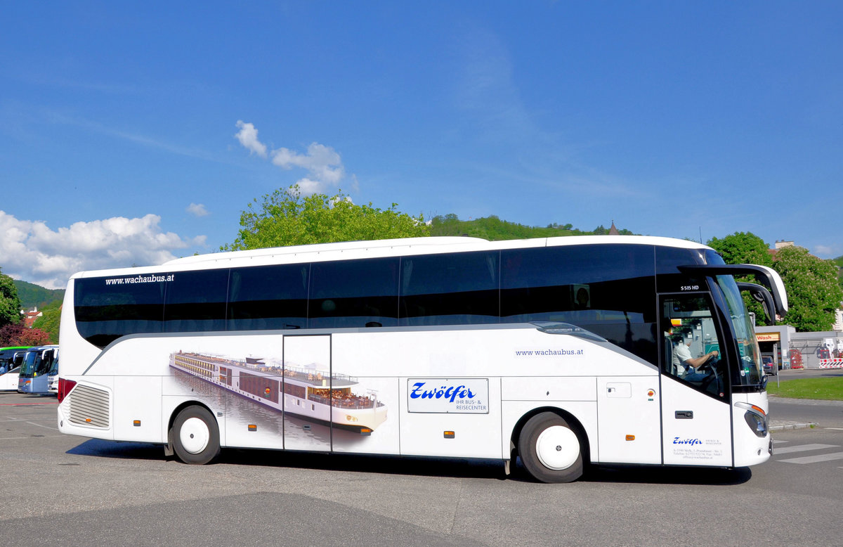 Setra 515 HD von Zw�lfer Reisen aus �sterreich in Krems gesehen.