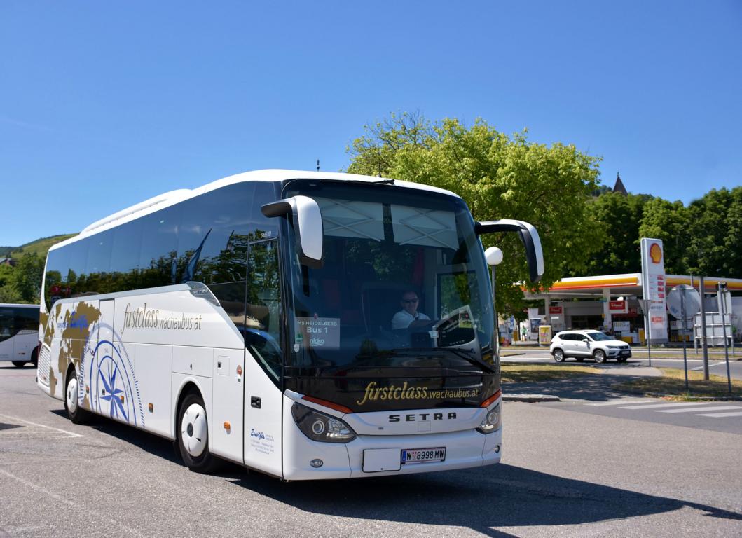 Setra 515 HD von Zw�lfer Reisen aus �sterreich 06/2017 in Krems.