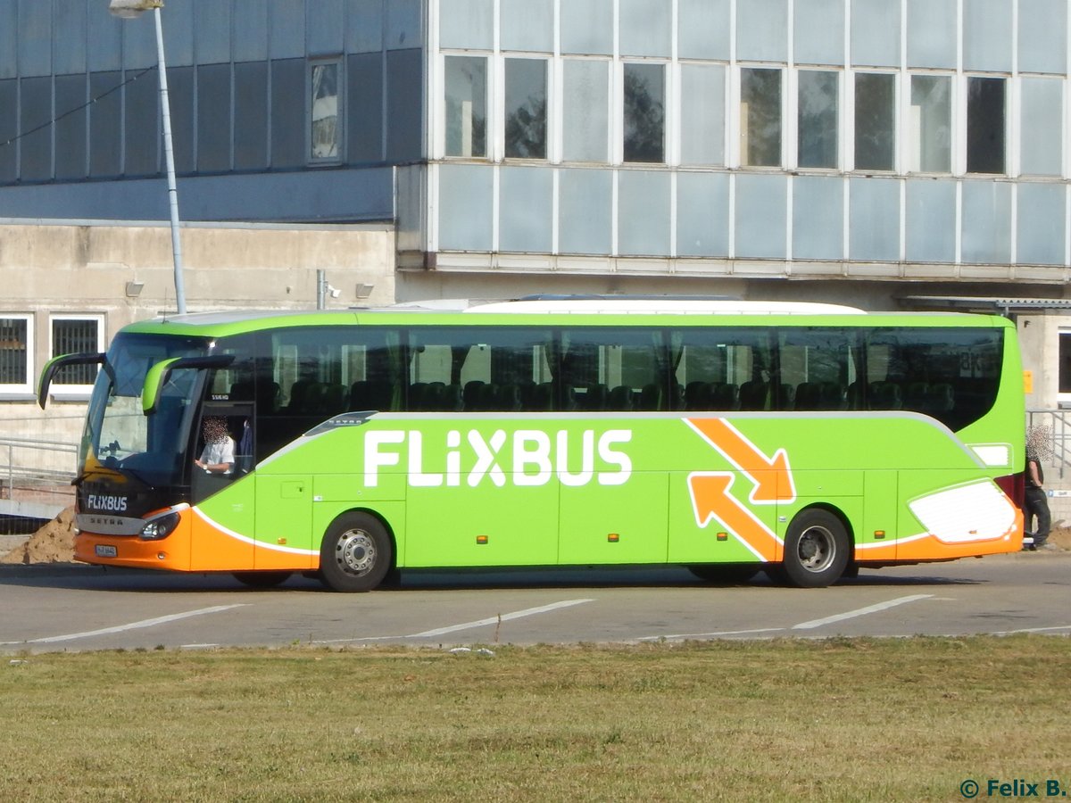 Setra 516 HD von Flixbus/Gradliner aus Deutschland in Rostock.