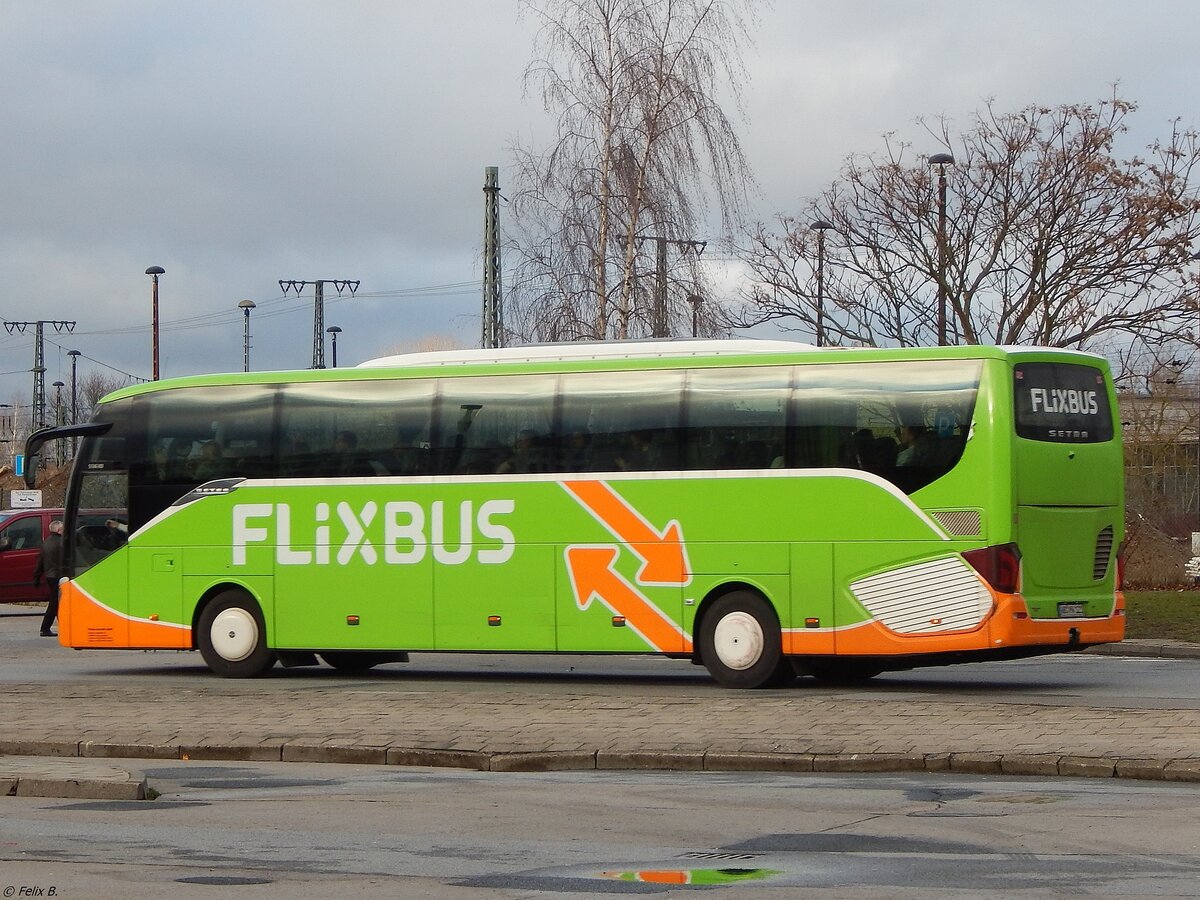 Setra 516 HD von Flixbus/Wricke Touristik aus Deutschland in Neubrandenburg.
