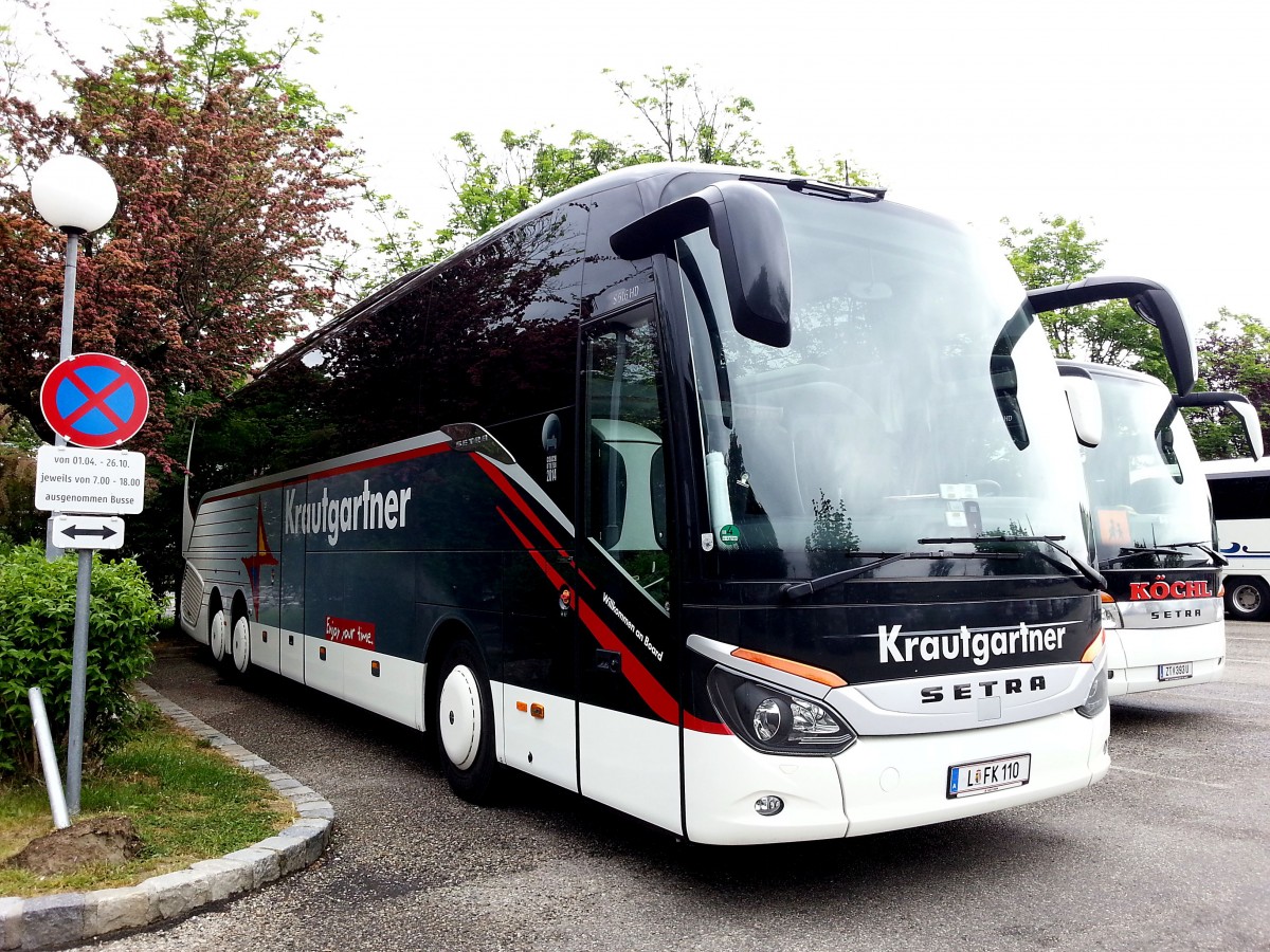 Setra 516 HD von Krautgartner Reisen aus �sterreich am 20.5.2015 in Krems.