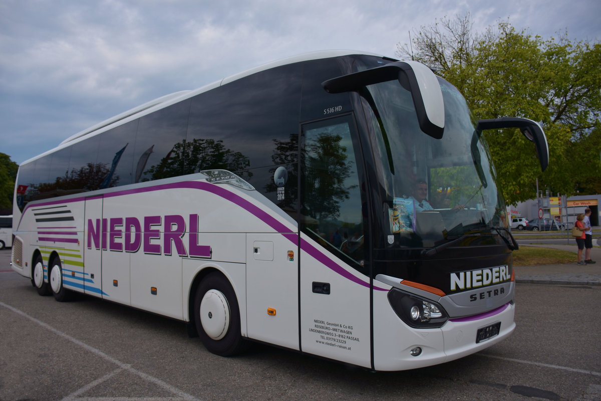 Setra 516 HD von Niederl Reisen aus �sterreich 2017 in Krems.
