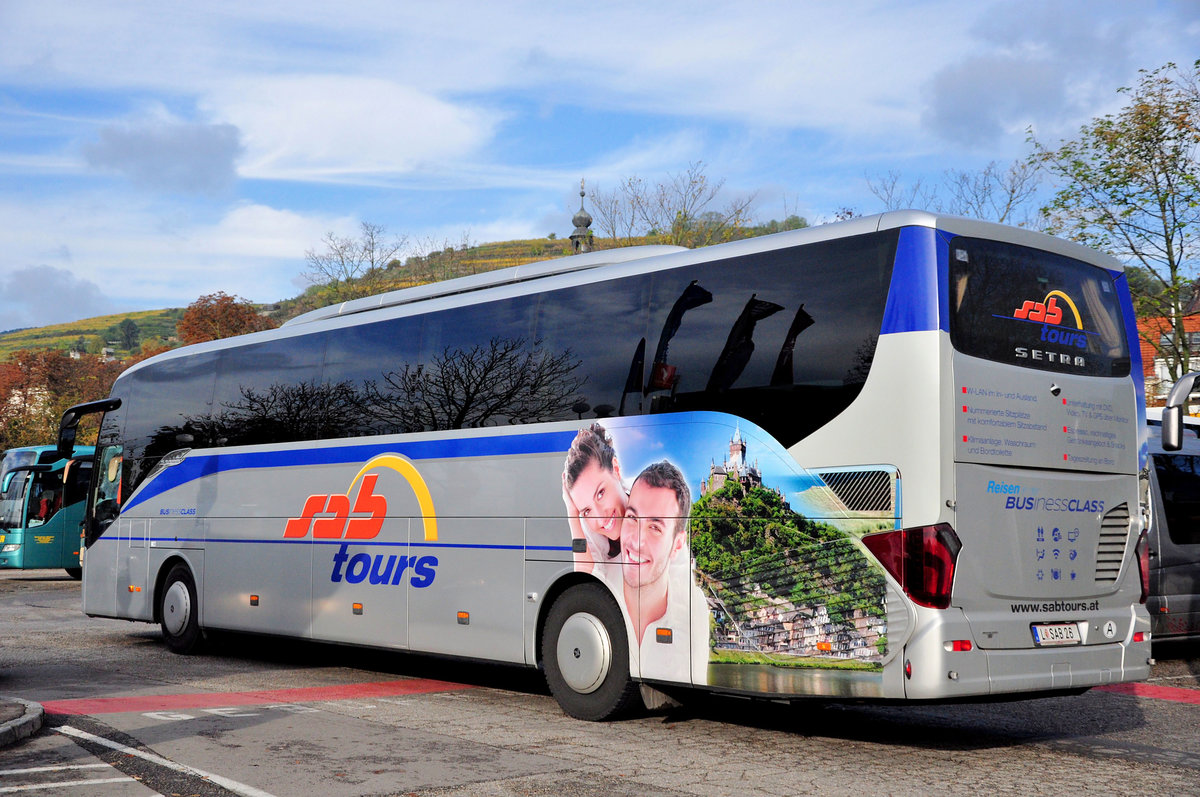 Setra 516 HD von SAB tours aus Linz/Ober�sterreich in Krems gesehen.