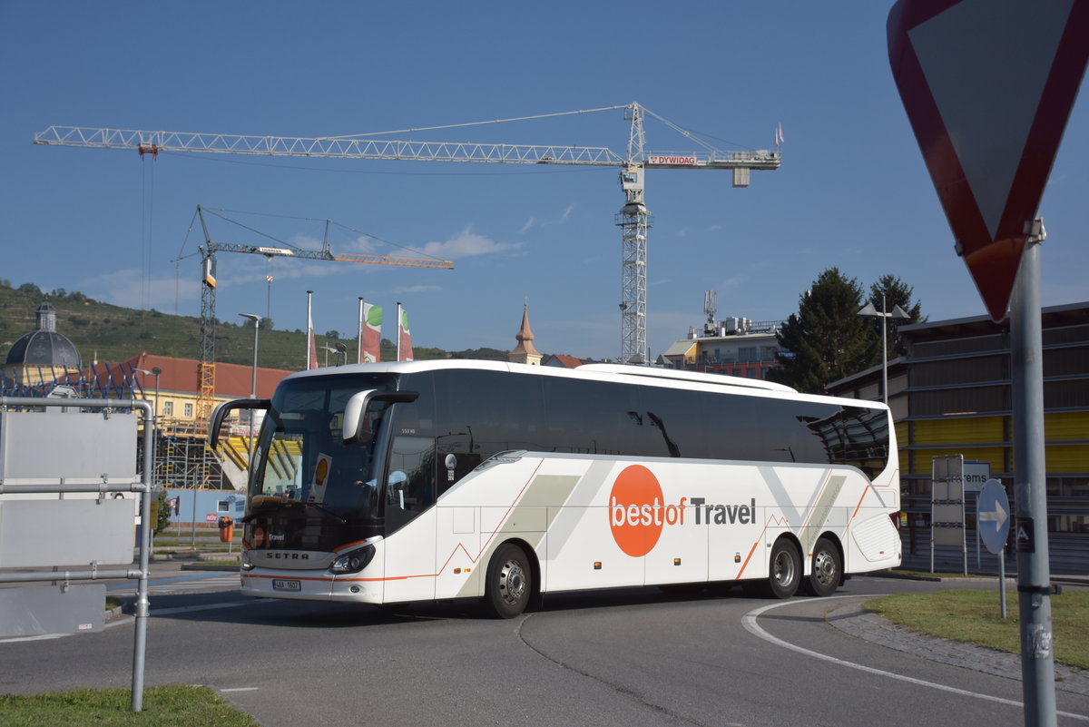 Setra 517 HD von Best of Travel aus der CZ 09/2017 in Krems.