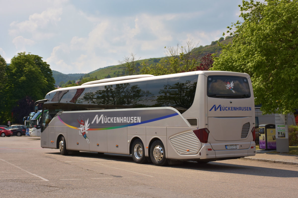 Setra 517 HD von Mckenhausen Reisen aus der BRD im Mai 2018 in Krems.