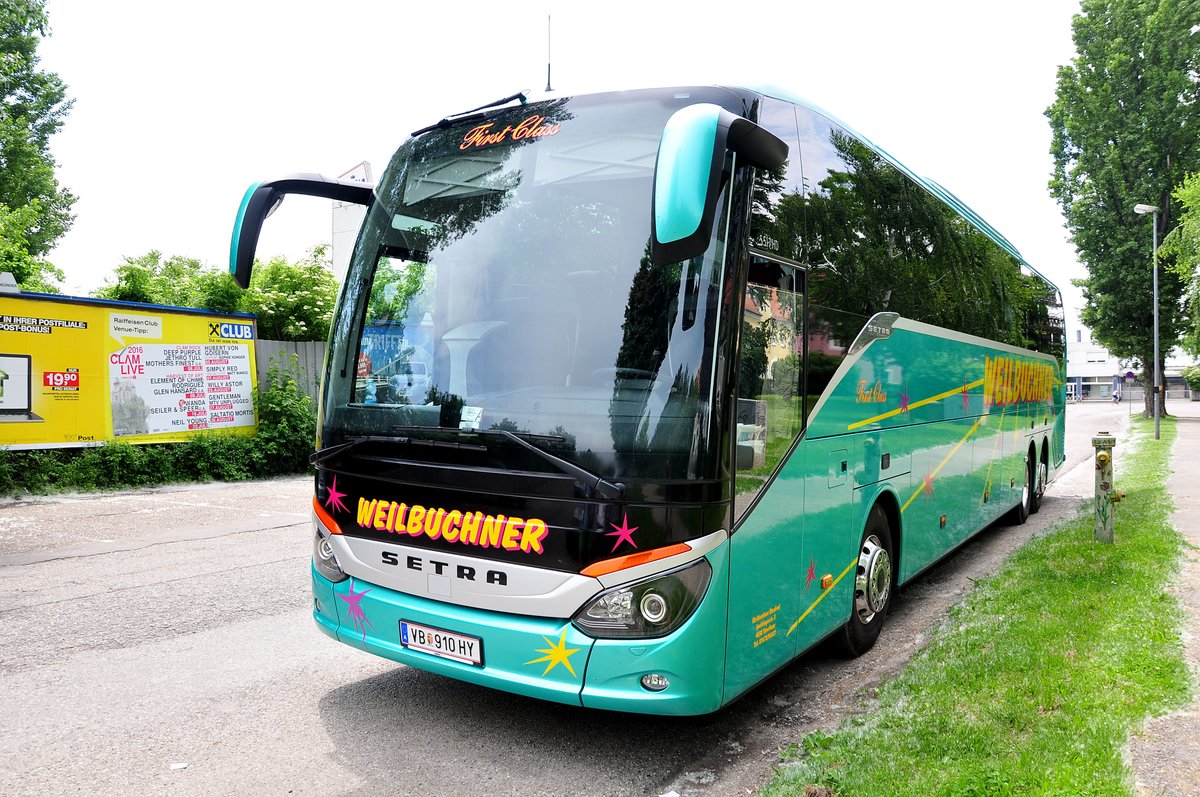Setra 517 HD von Weilbuchner Reisen aus �sterreich in Krems gesehen.