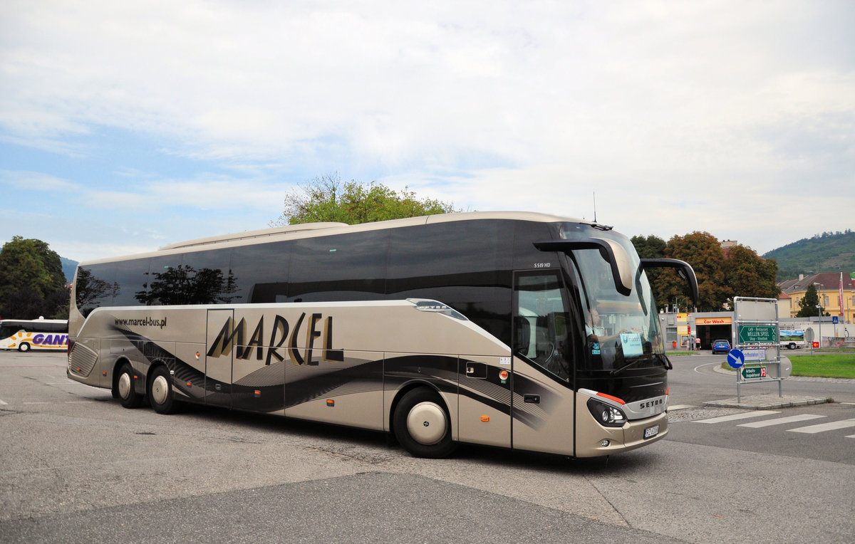 Setra 519 HD von Marcel Bus.PL in Krems gesehen.