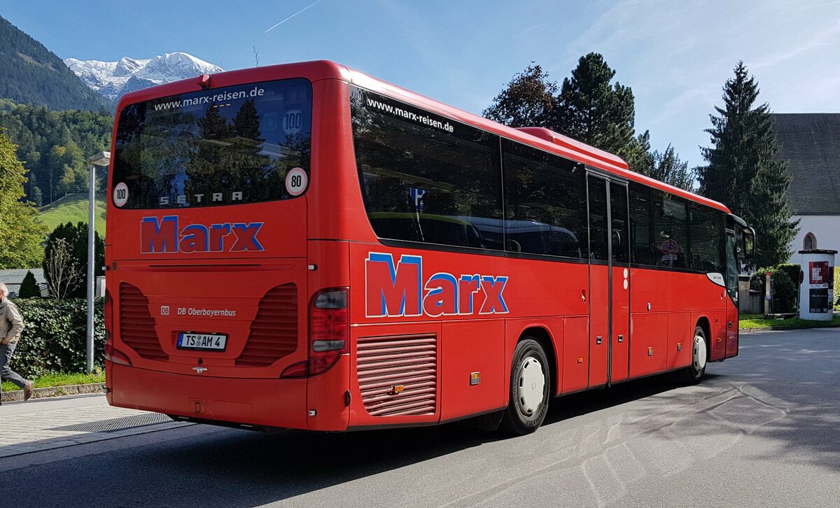 Setra S 415 vom Busunternehmen MARX rollt als Linienbus durch Berchtesgaden im Juni 2022