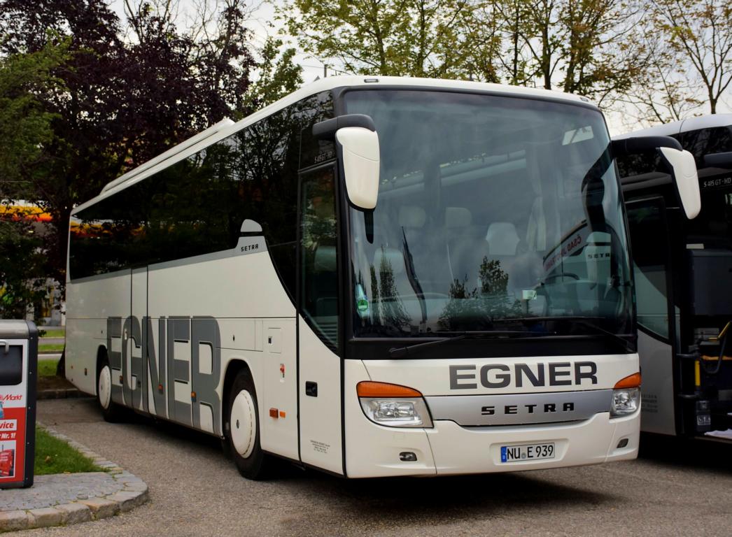 Setra S 415 GT-HD von EGNER Reisen aus DE 2018 in Krems gesehen.