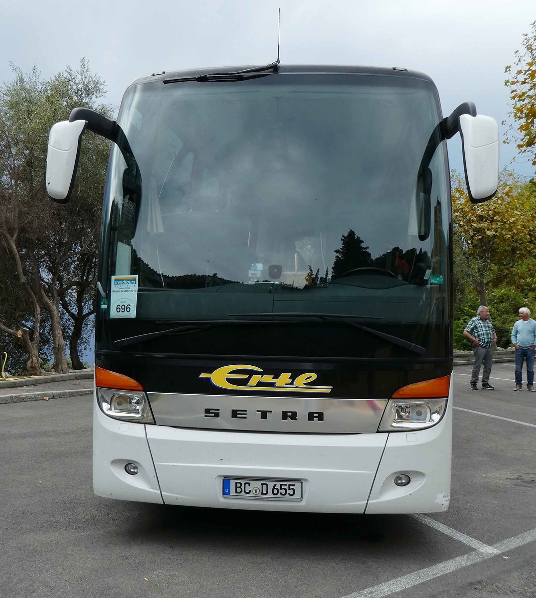 Setra S 417 HDH von ERTL-Reisen, gesehen in Menton/F im September 2017