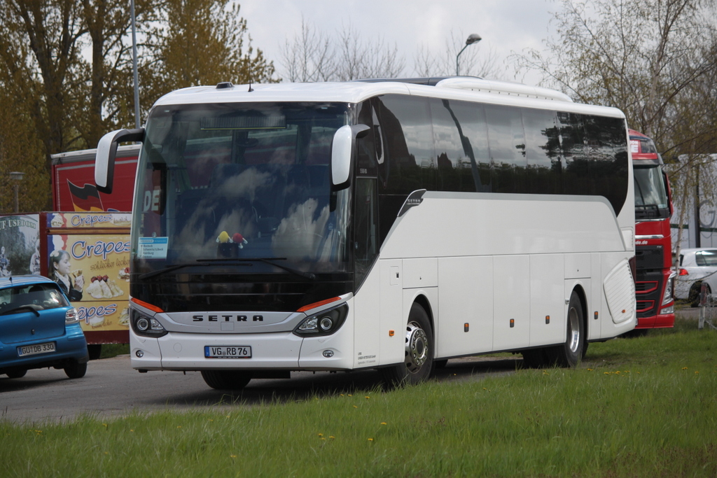 Setra S 516 HD Abgestellt in der Rostocker Innenstadt.23.04.2016