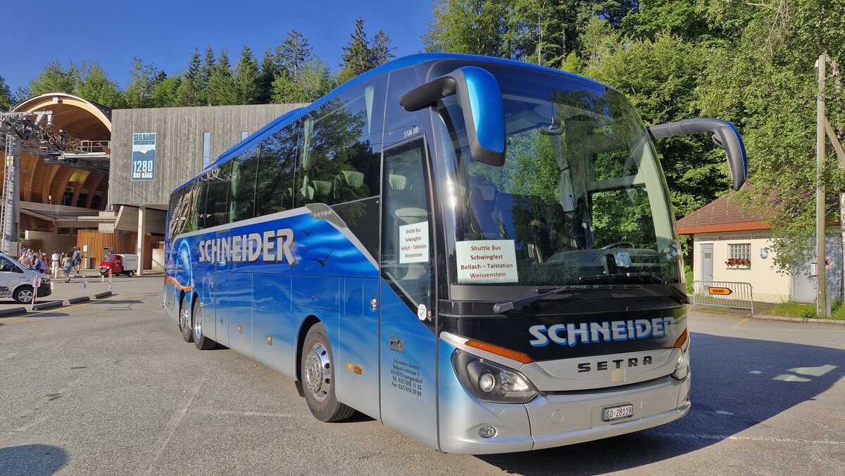 Setra S 516 HD, SO 28119, im Shuttle-Dienst für das Weissenstein-Schwinget bei der Talstation Oberdorf, Schneider Reisen und Transport AG, Langendorf, Aufgenommen am 20. Juli 2024