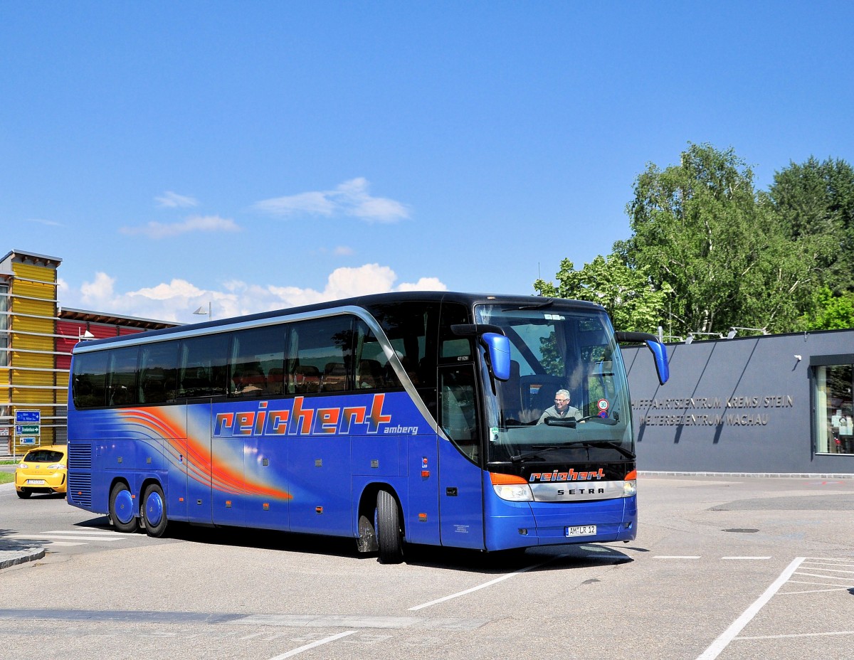 SETRA S417 HDH von REICHERT aus der BRD am 29.5.2013 in Krems an der Donau.