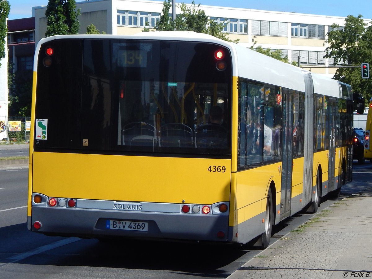 Solaris Urbino 18 der BVG in Berlin.