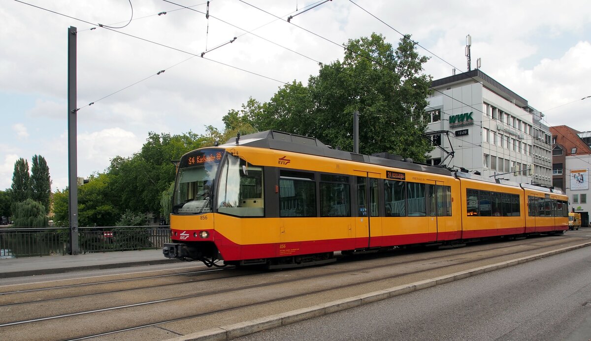 Stadtverkehr / �berlandverkehr Heilbronn-Karlsruhe; GT 8-100 DM2S Nr.856 von D�wag Baujahr 1997 in Heilbronn am 09.09.2015.