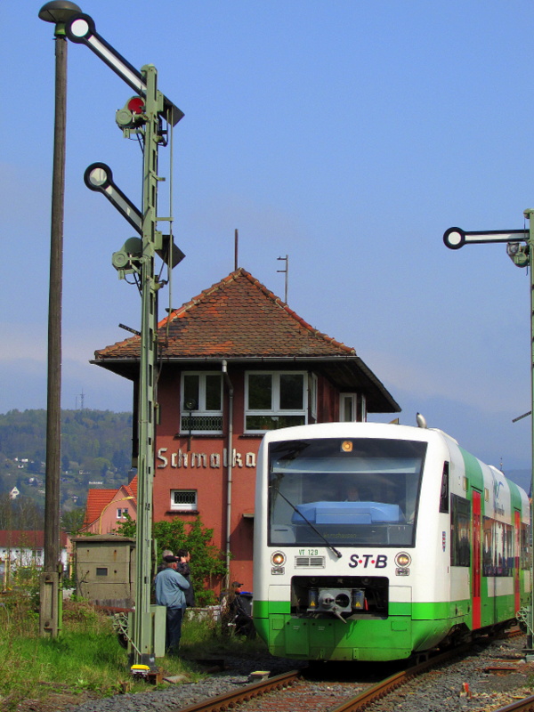 STB VT 129 bei der Ausfahrt Schmalkalden am 19.April.2014.