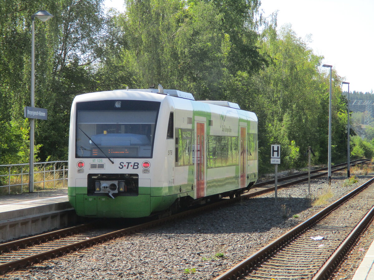 STB VT126 verließ,am 29.August 2022,die Station Mengersgereuth-Hämmern.
