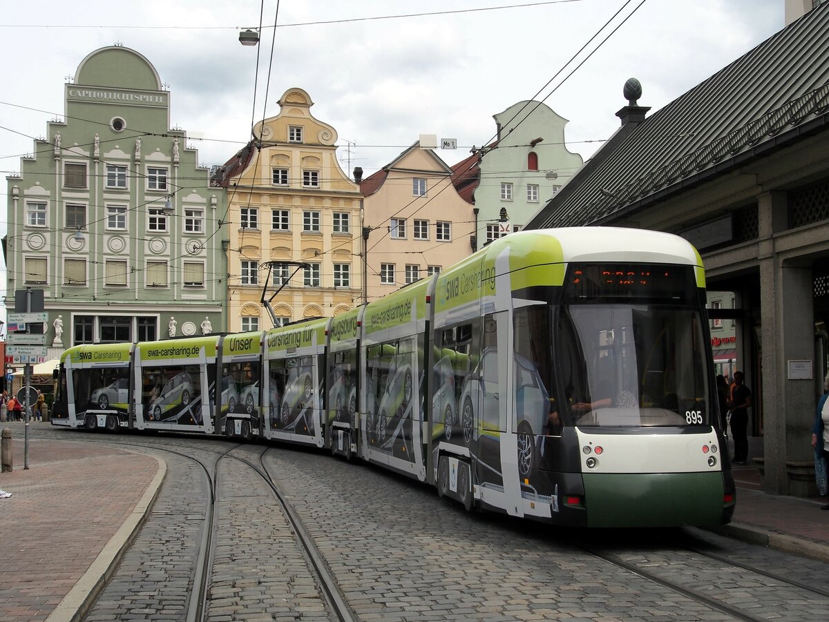 Stra�enbahn / Stadtverkehr Augburg  CityFlex CF8 Nr.895 von Bombardier Baujahr 2010 in Augsburg Moritzplatz am 31.05.2015.