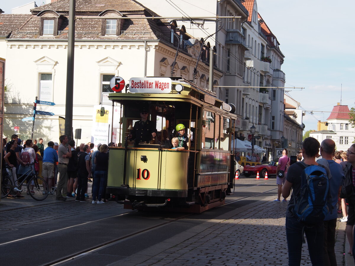 Straßenbahn / Stadtverkehr Berlin; Oldtimerfahrt mit T 2 von Herbrand Baujahr 1903 in Berlin Köpenick am 08.09.2018.