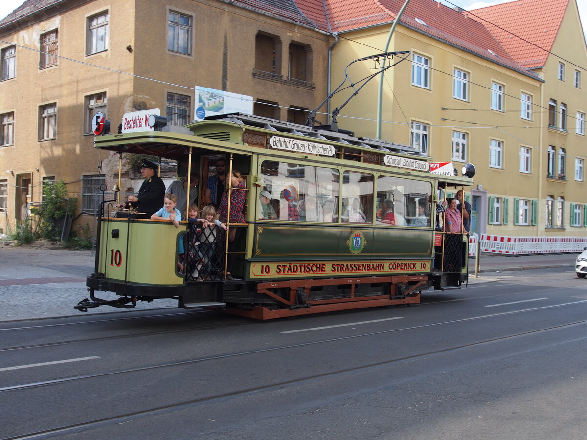 Straßenbahn / Stadtverkehr Berlin; Oldtimerfahrten mit T 2 Nr.10 von Herbrand Baujahr 1903 in Berlin Köpenick am 08.09.2018.