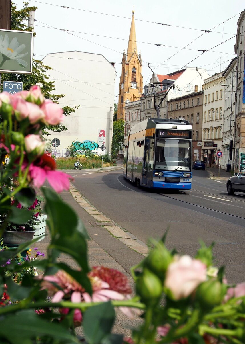 Straßenbahn / Stadtverkehr; Leipzig;   NGT 8 Nr.1139 von DWA Baujahr 1994 in der Göhlinstraße in Leipzig am 22.07.2018.