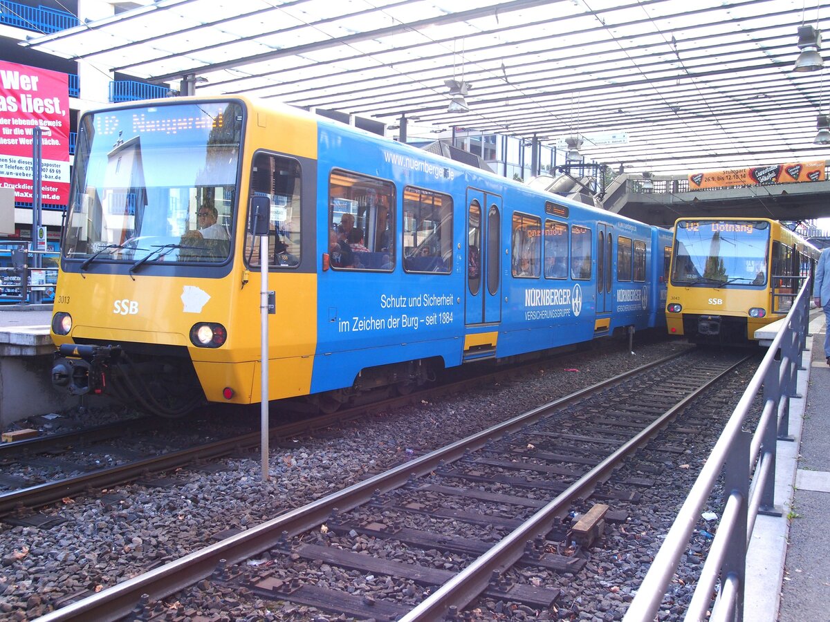 Stra�enbahn / Stadtverkehr Stuttgart; DT 8/4 Nr.3013 - 3014 von D�wag Baujahr 1985 am Wilhelmsplatz in Bad Cannstatt am 09.10.2014.