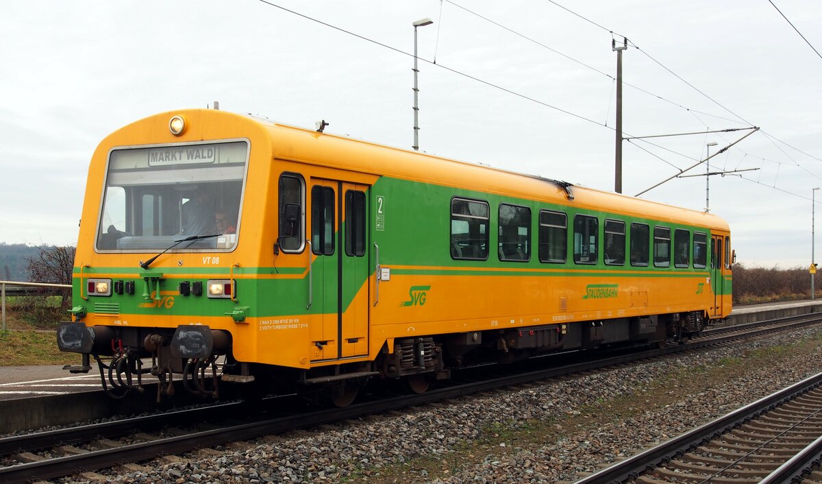 SVG VT 08 95 80 626 008-D-STVG der Staudenbahn in Dietfurt, bei Augsburg, am 21.12.2019.