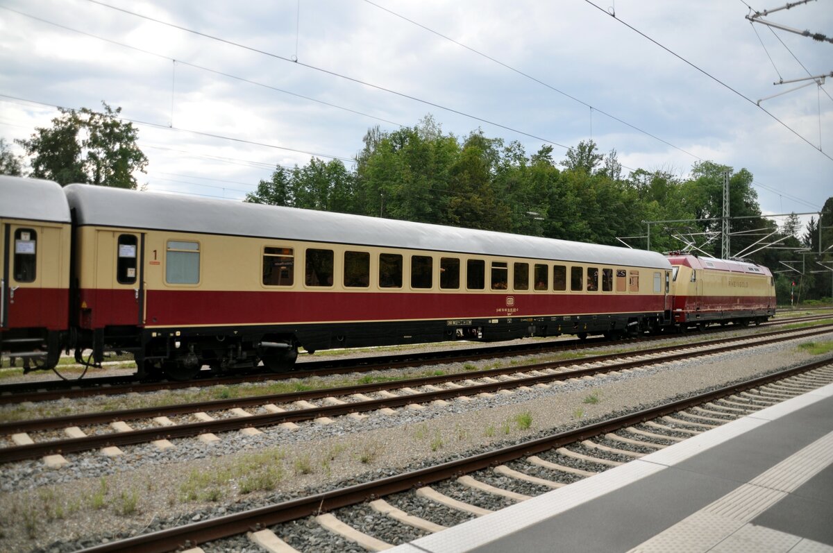 TEE Rheingold Wagen 1 D-AKE 56 80 18-95 001-0 Apmz in Lindau-Reutin am 12.08.2023.