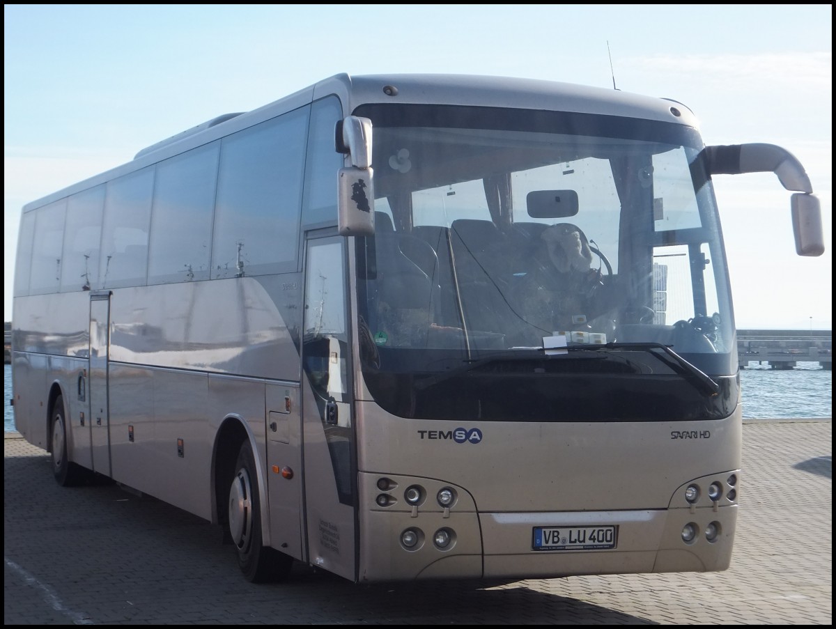 Temsa Safari HD von Schack Touristik aus Deutschland im Stadthafen Sassnitz.