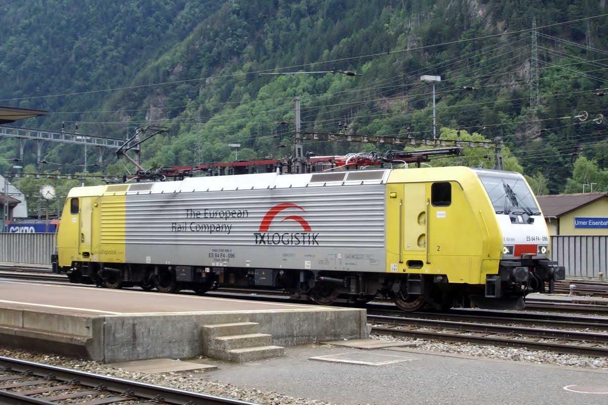 Testfahrt f�r TX Log 189 996 in Erstfeld am 7 Juni 2009.