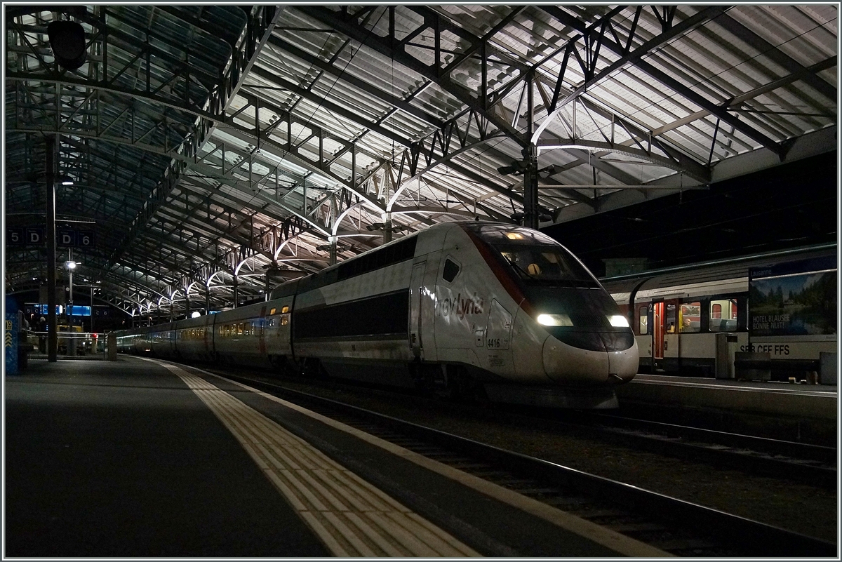 TGV Lyria (Abfahrt um 06.24) in Lausanne.
26. Feb. 2014