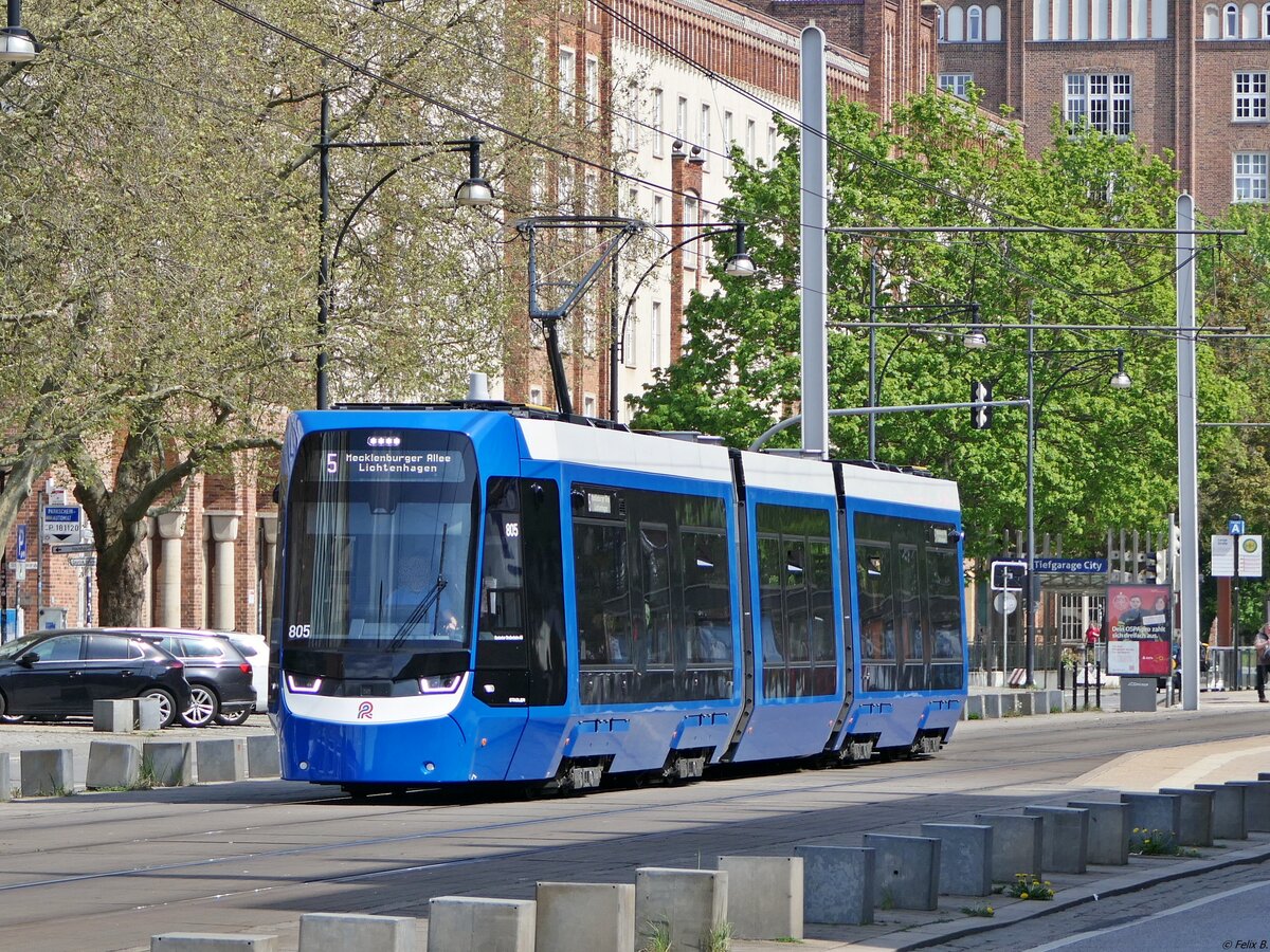 Tina Nr. 805 der Rostocker Stra�enbahn AG in Rostock.