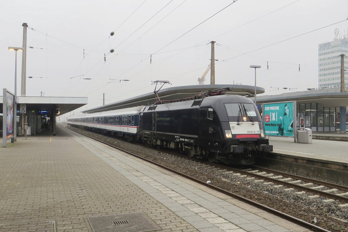 U2-026 steht mit ein Ersatzzug nach Hagen am 26 J�snner 2022 in Bochum Hbf.