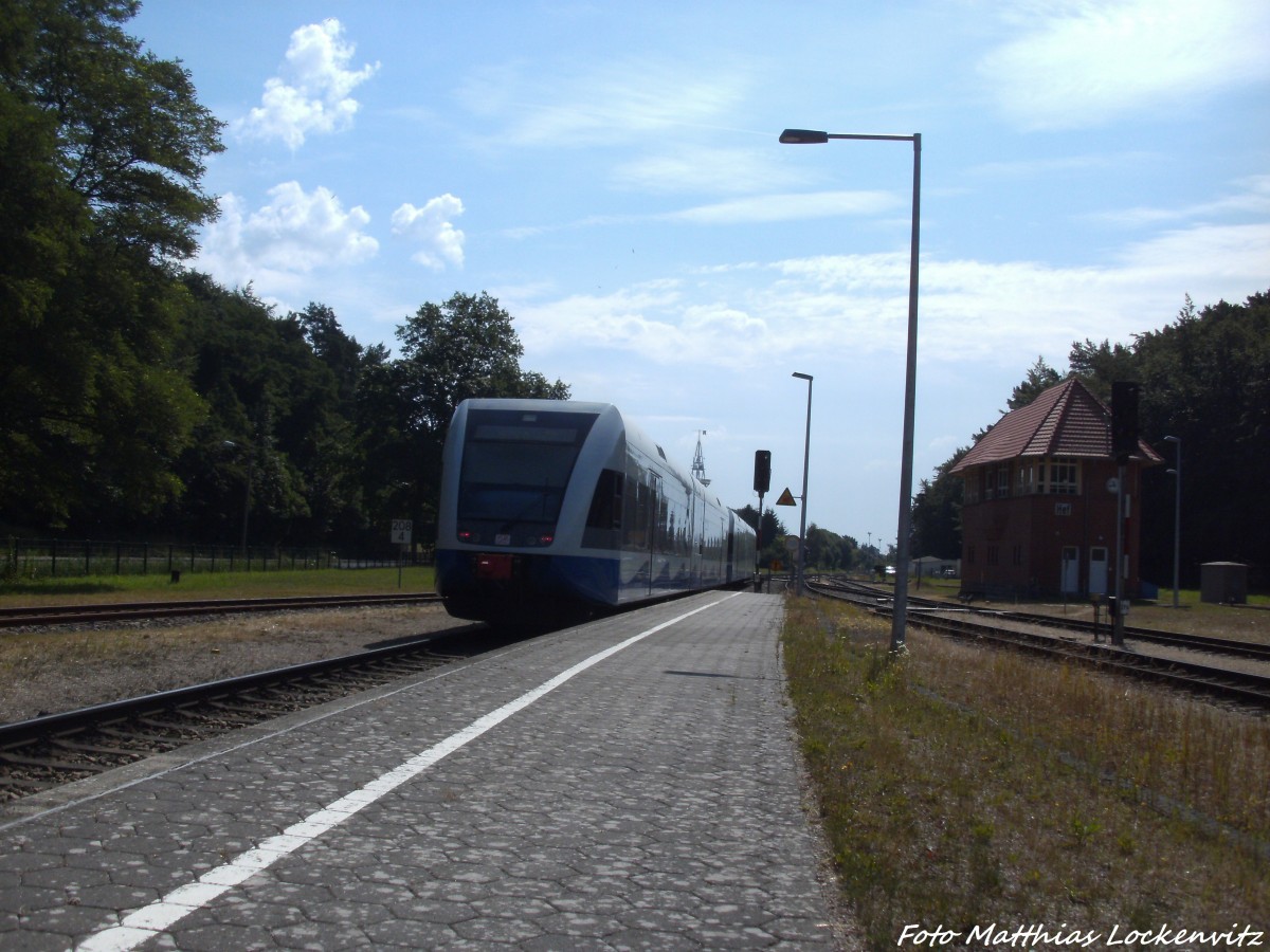UBB GTW 2/6 beim verlassen des Bahnhofs Seebad Heringsdorf in Richtung Swinem�nde Centrum (PL) am 25.7.14
